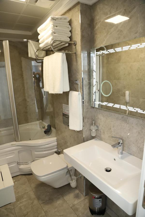 Novus Hotel Istanbul Exterior foto